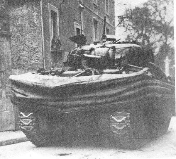 juno-4-7.2-Sherman DD tank