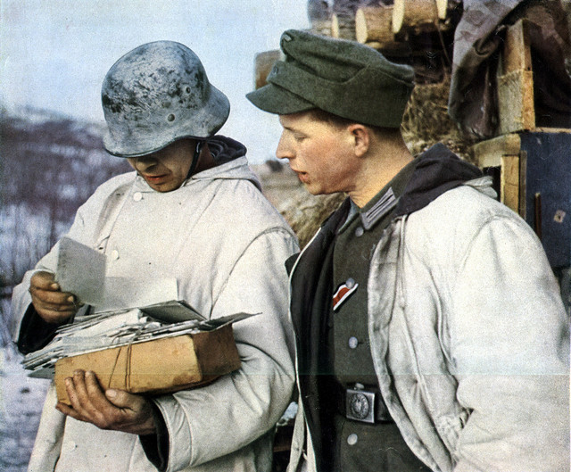 German troops receive mail