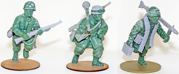 Sneak-peek: Plastic Fallschirmjager 3-ups