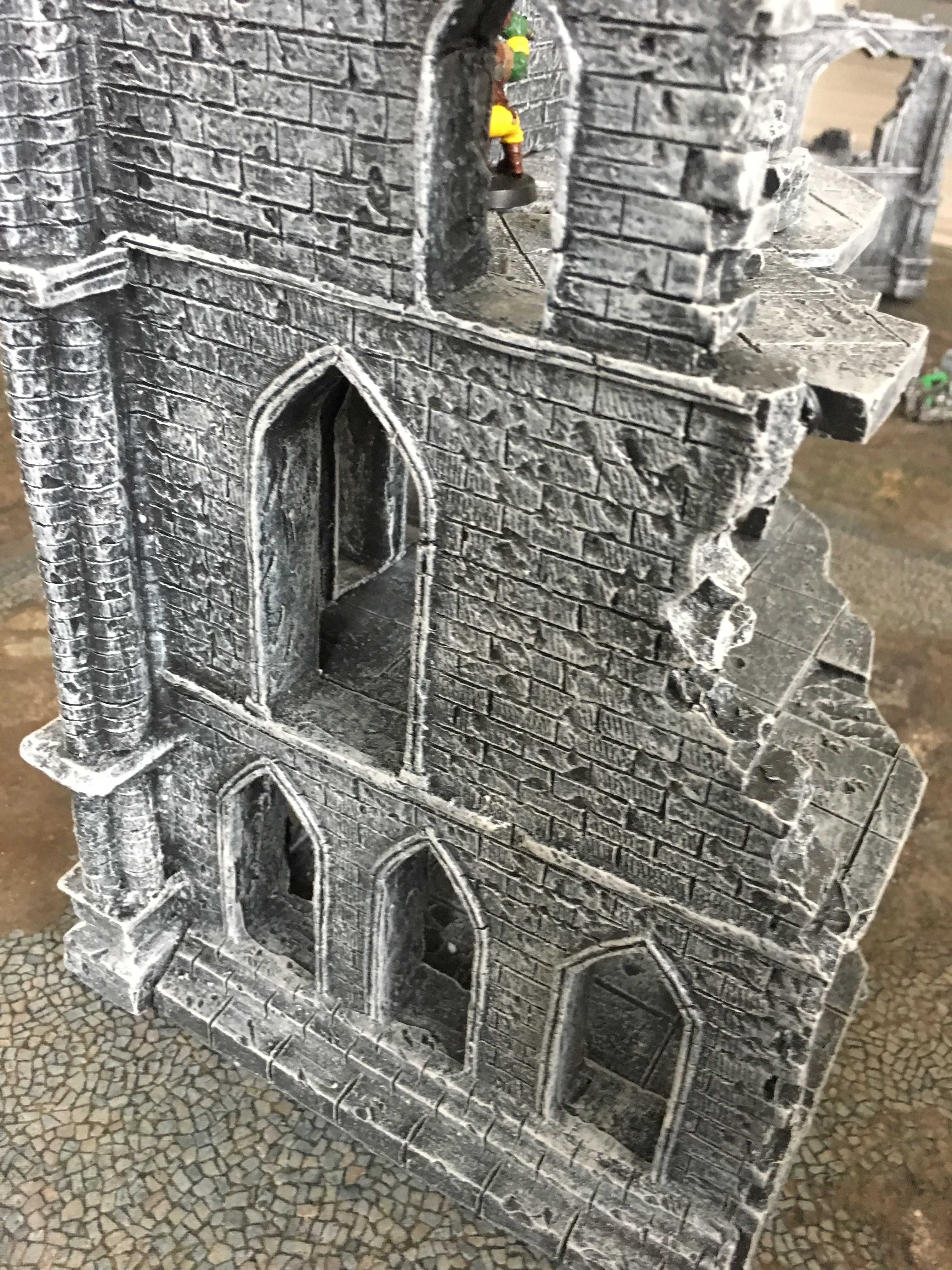 Pre-painted and assembled ready-to-play 13pcs GOTHIC Ruins set in stock now !