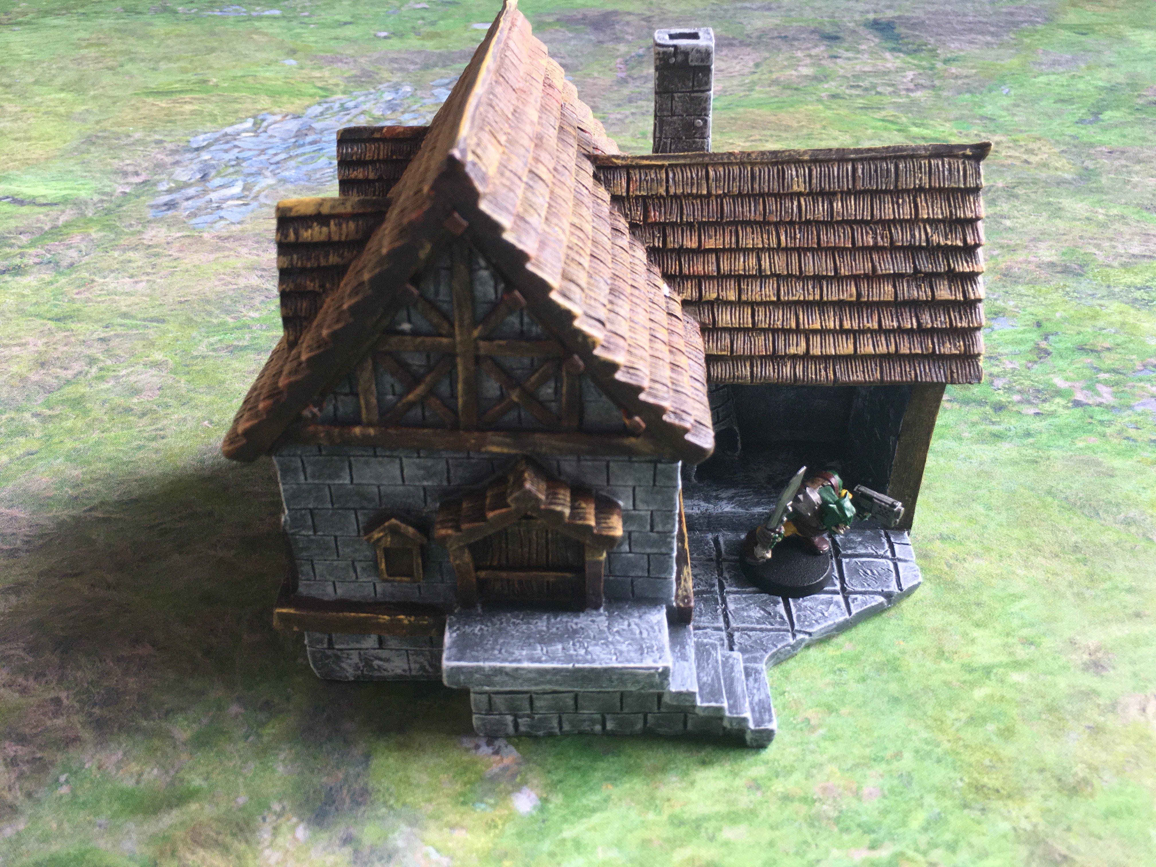 New fantasy 6 pre-painted houses and 1 bridge set is here at URBANMATZ!